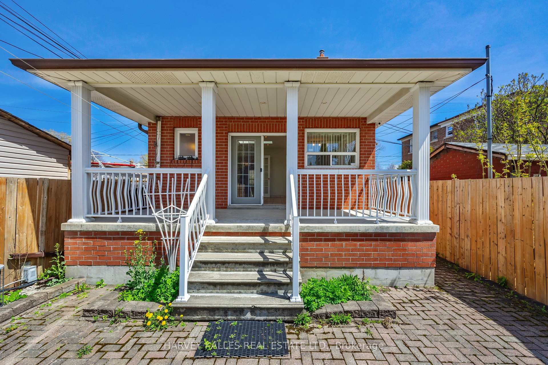696 Winona Drive photo 36