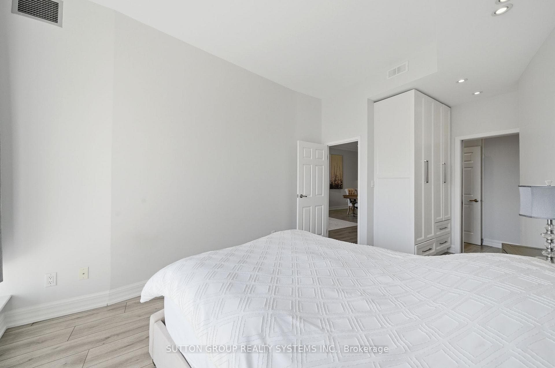 25 The Esplanade N/A Unit 3015 photo 23