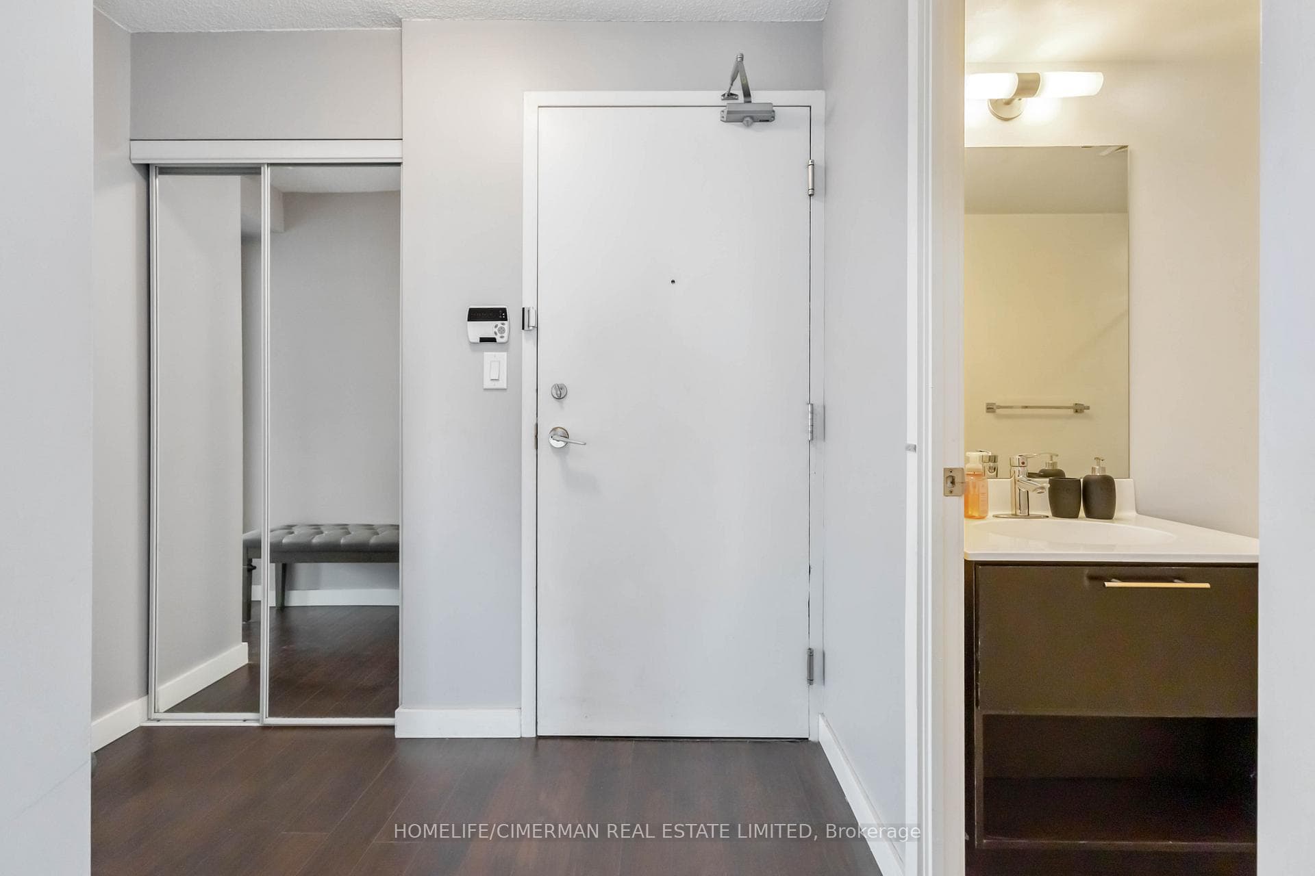 120 Dallimore Circle Unit 607 photo 17
