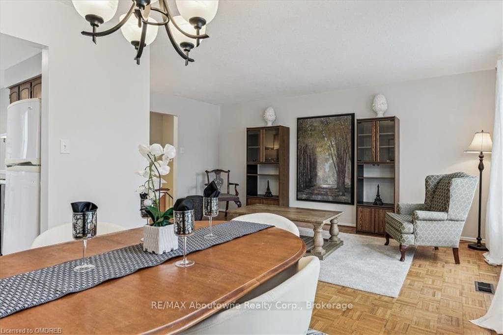 601 SHERATON Road photo 13