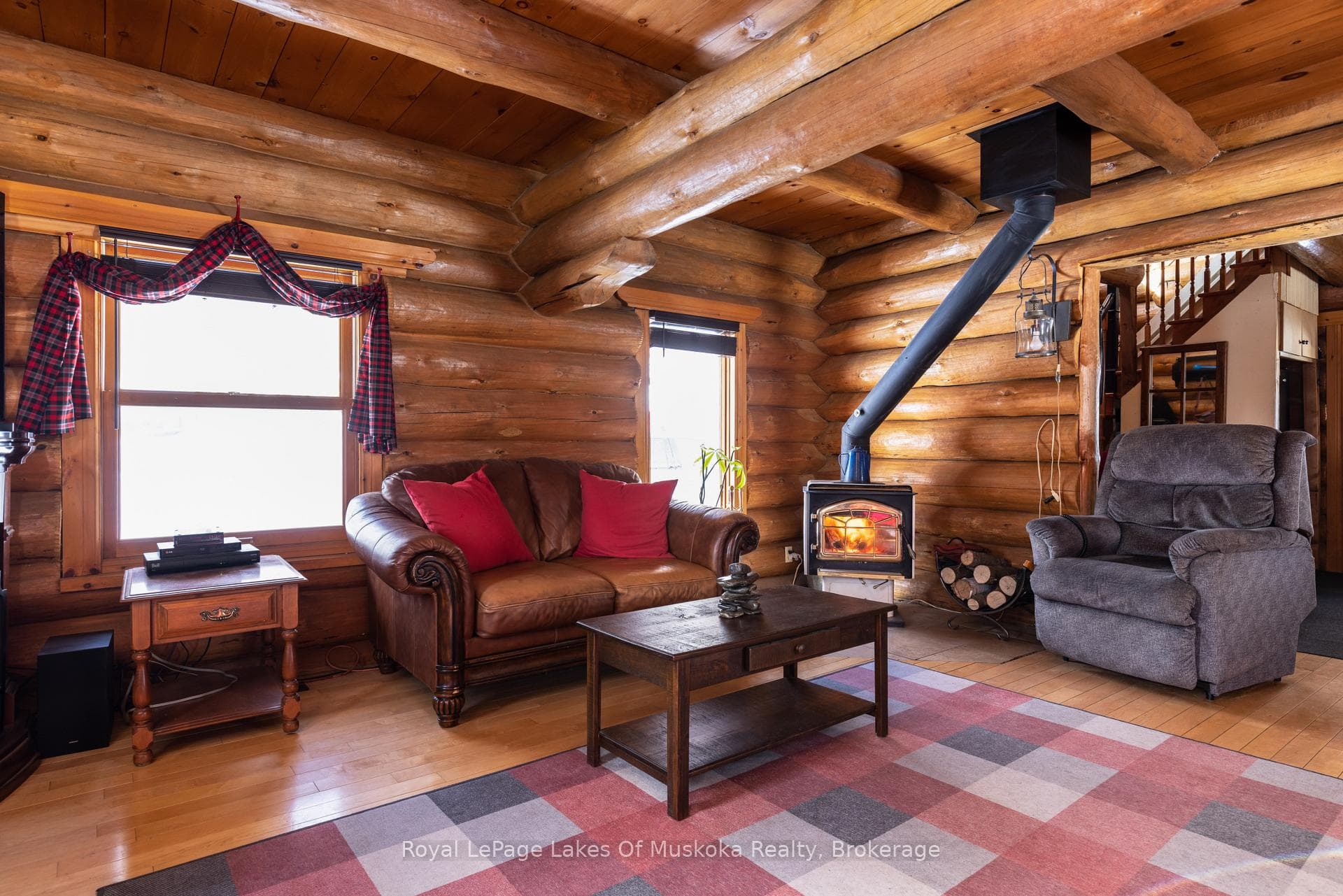 259 Lakeshore Road photo 5