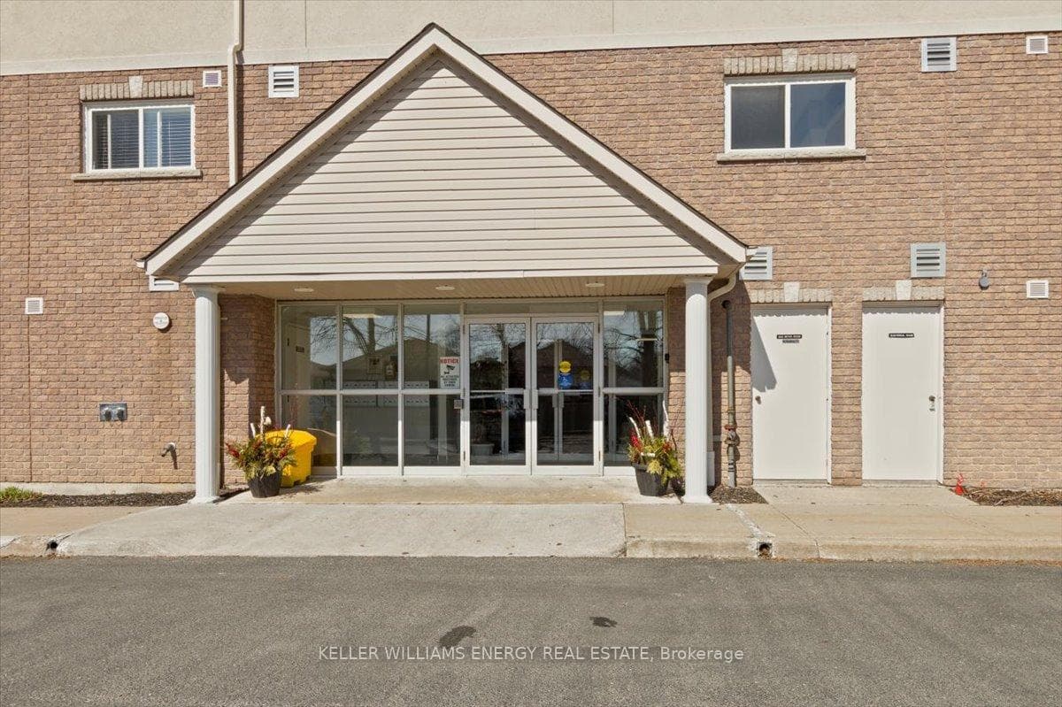 841 Battell Street Unit 101 photo 24