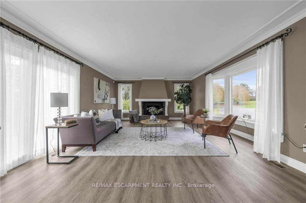 2368 #17 Haldimand Road photo 11