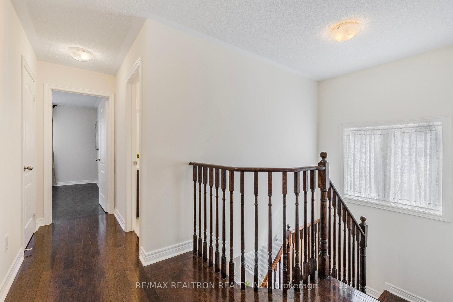 258 Meadowhawk Trail photo 17