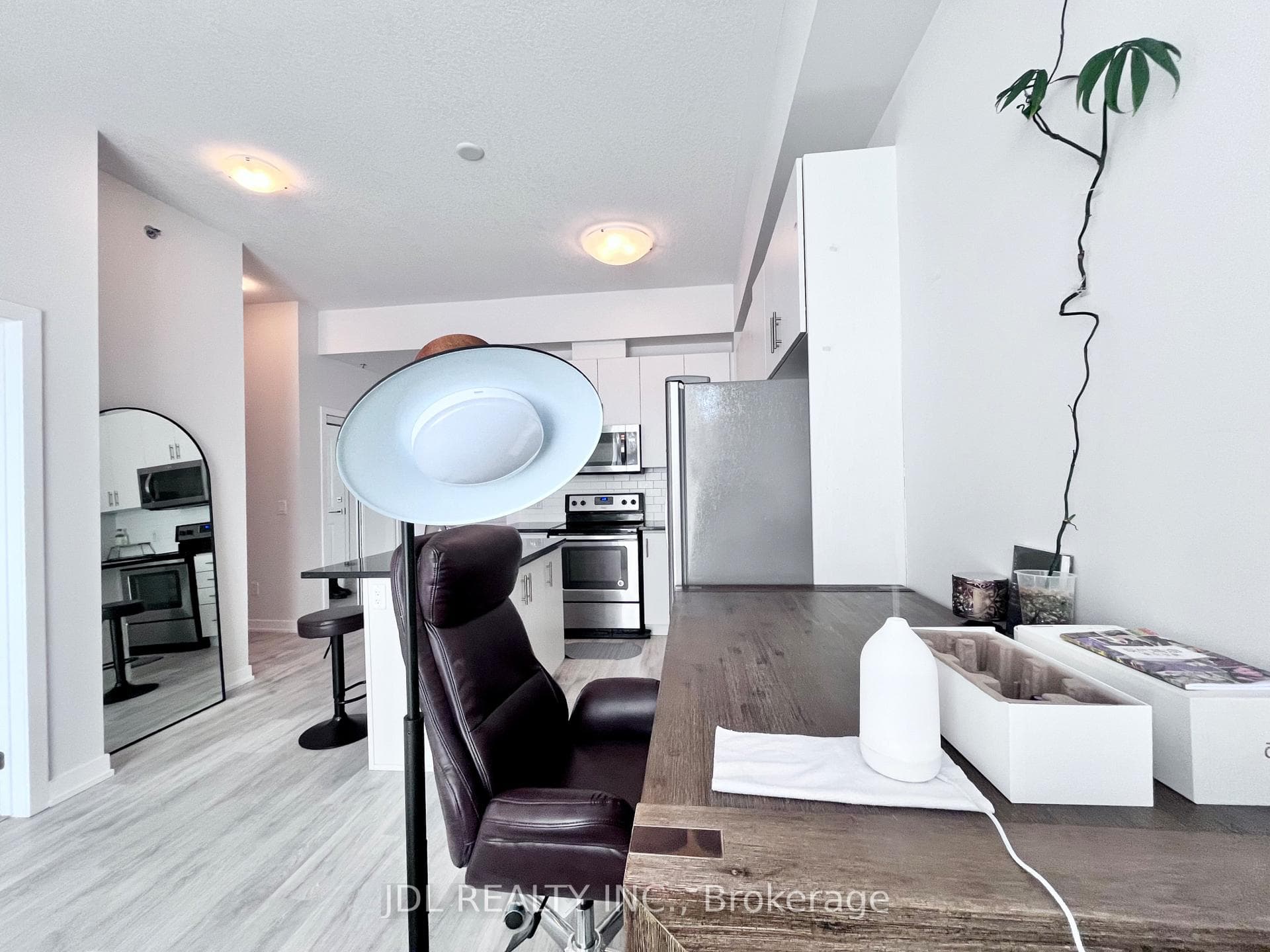 2486 Old Bronte Road Unit 821 photo 6
