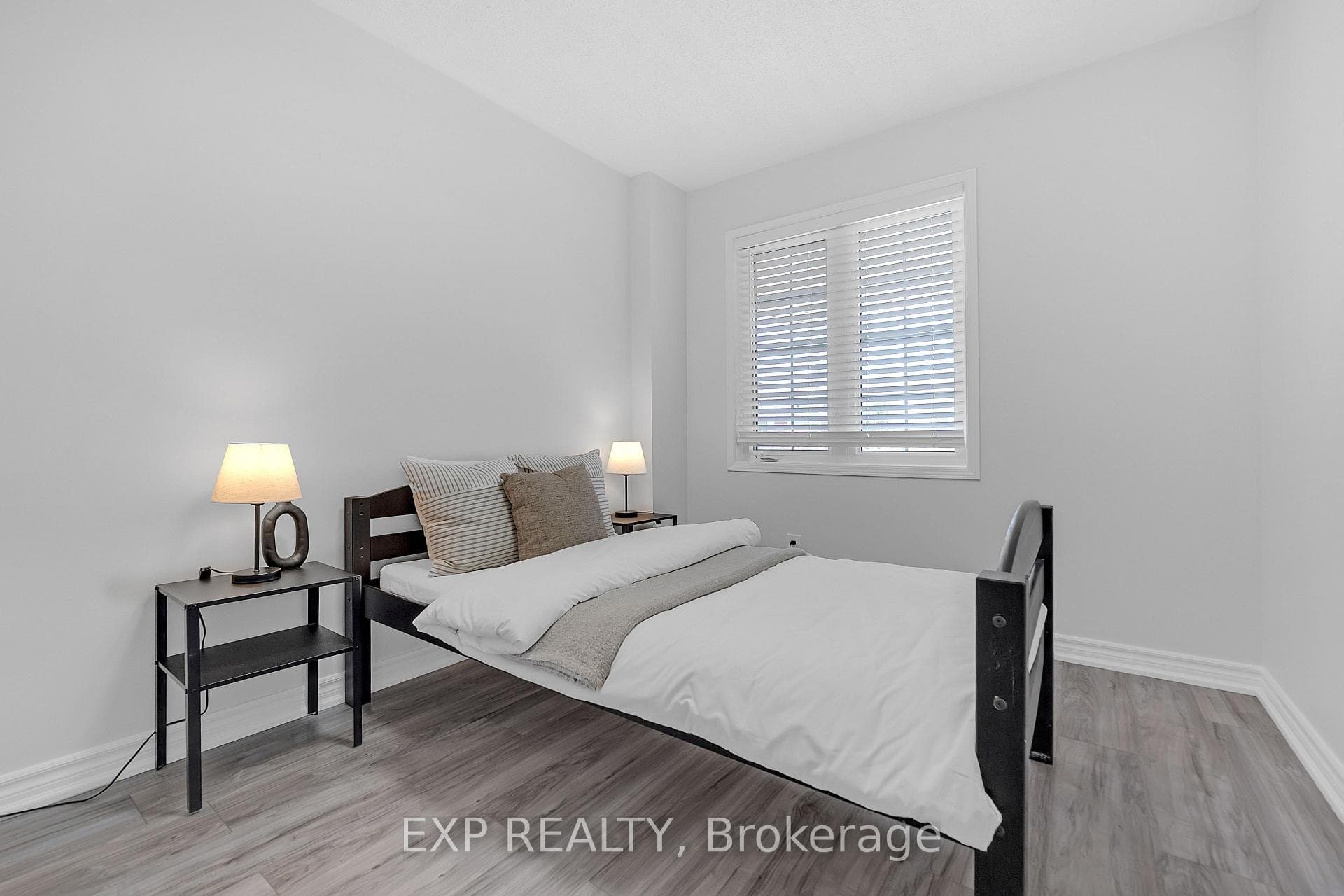 212 Shadow Place photo 36