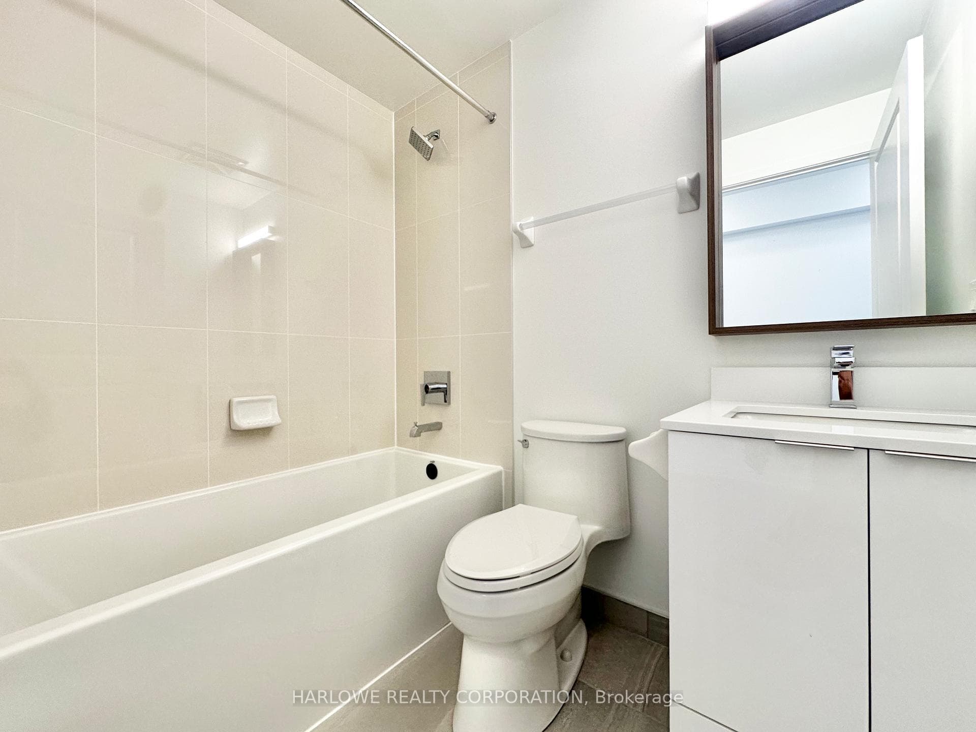 543 Richmond Street Unit 1214 photo 3