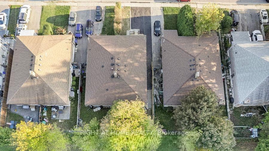 703 Sunnypoint Drive Unit Main photo 26
