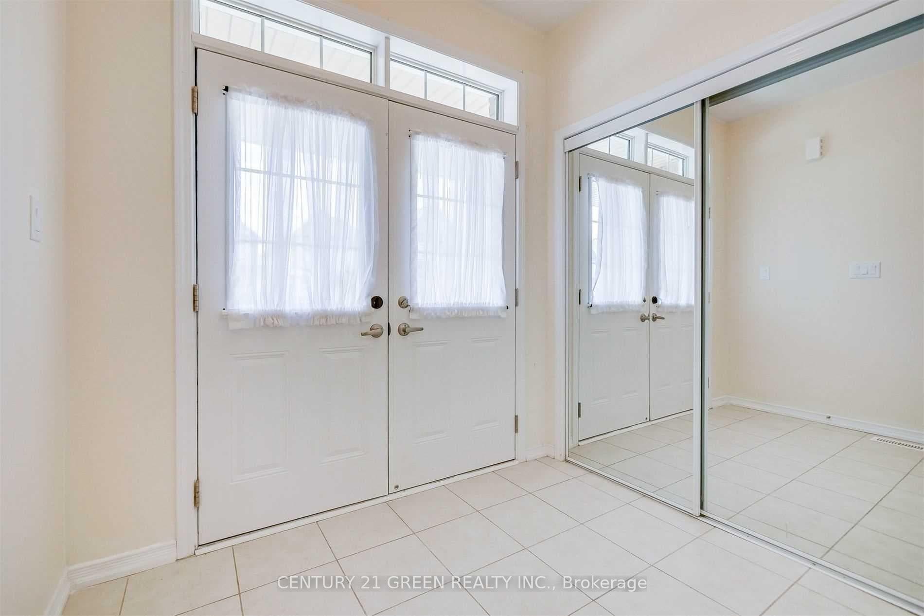 12 Beatty Avenue photo 8