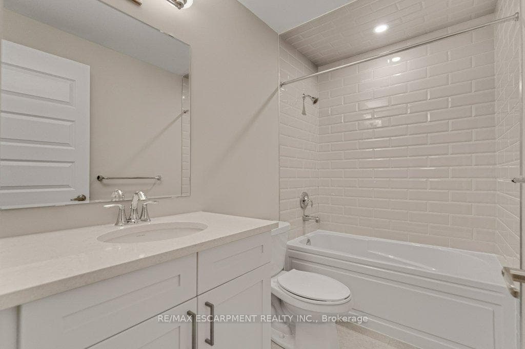 480 Gordon Krantz Avenue Unit 303 photo 25
