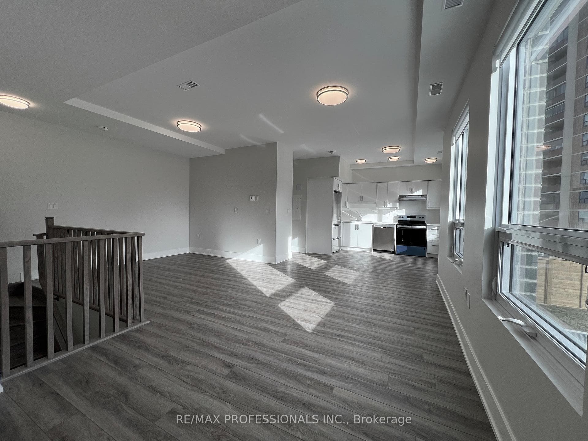 62 Dixfield Drive Unit 123 photo 7