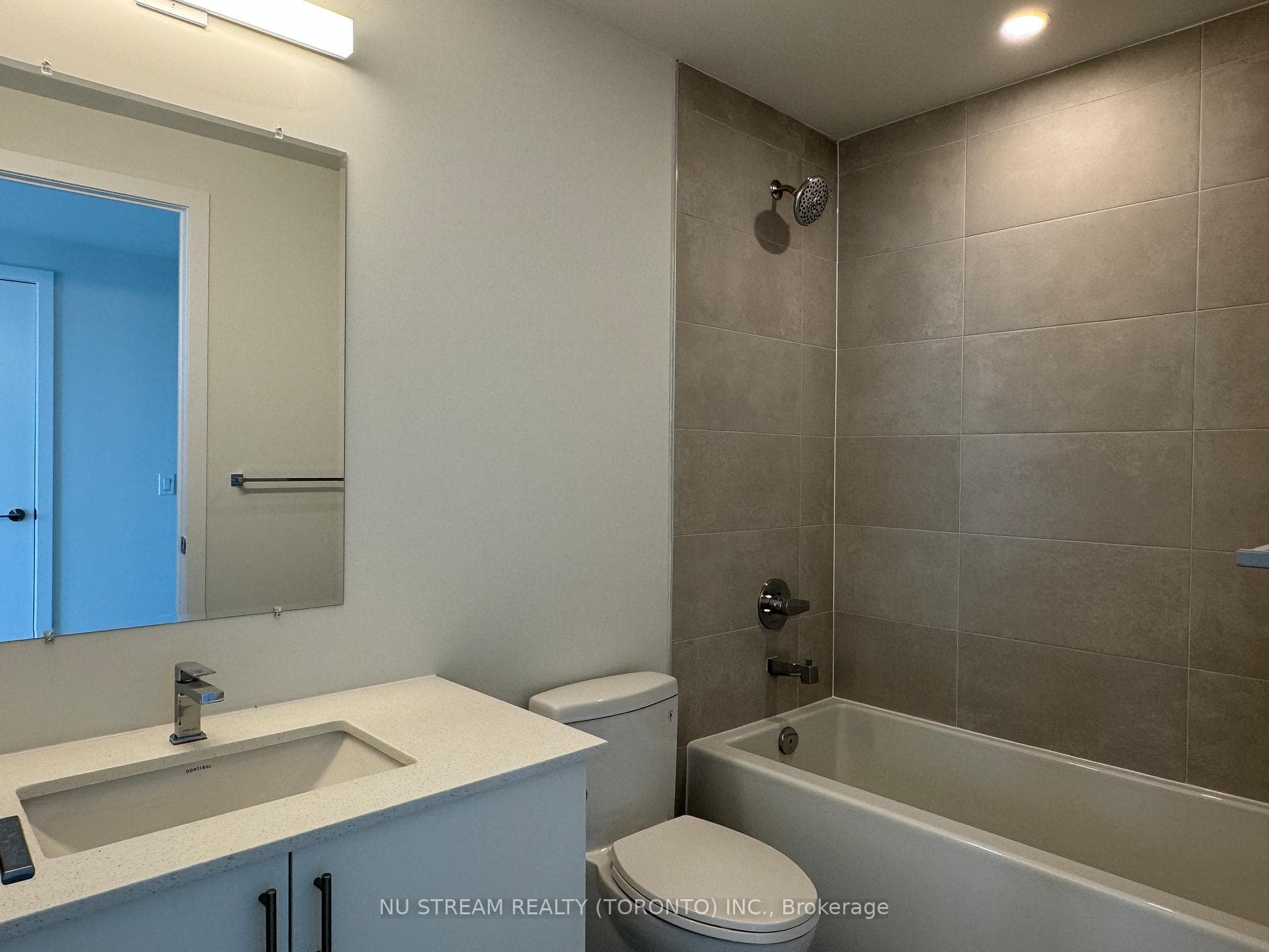 15 Ellerslie Avenue Unit 2603 photo 8