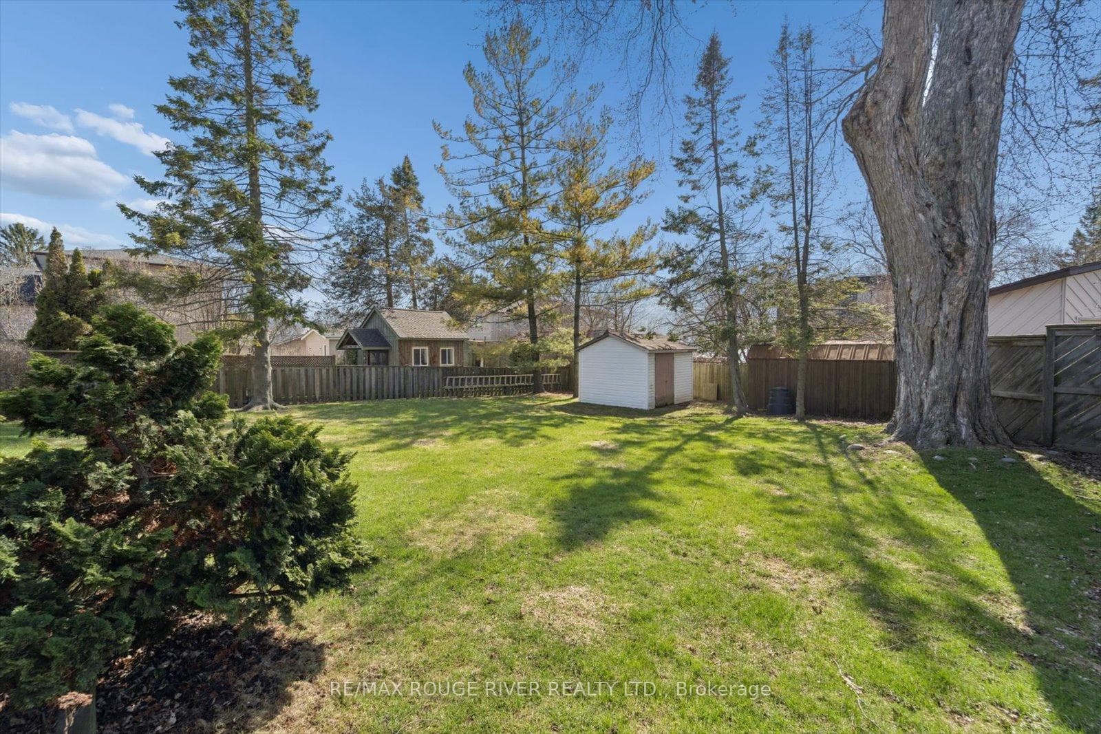 672 Pleasant Street photo 35