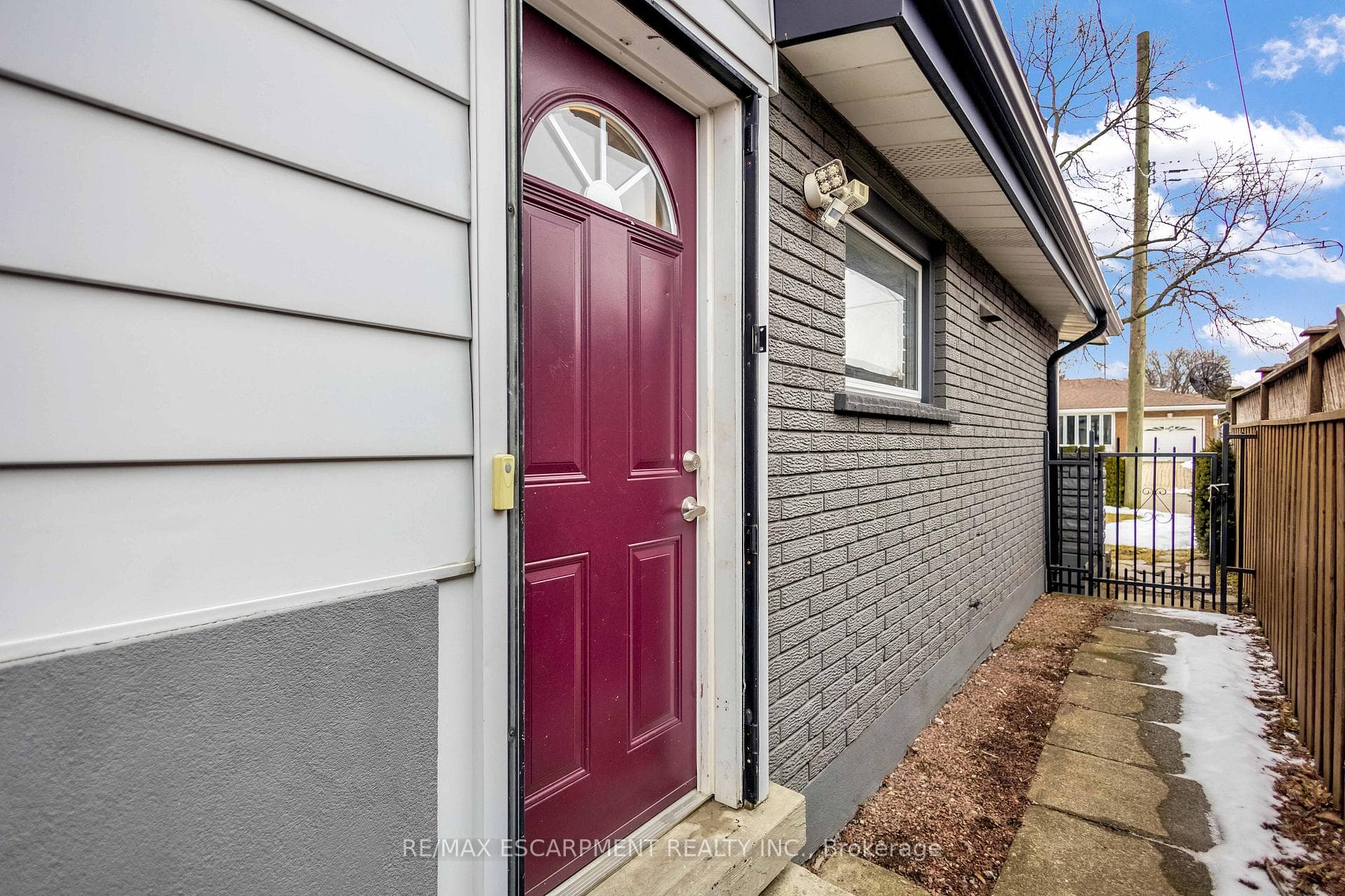 85 Ranchdale Drive photo 38