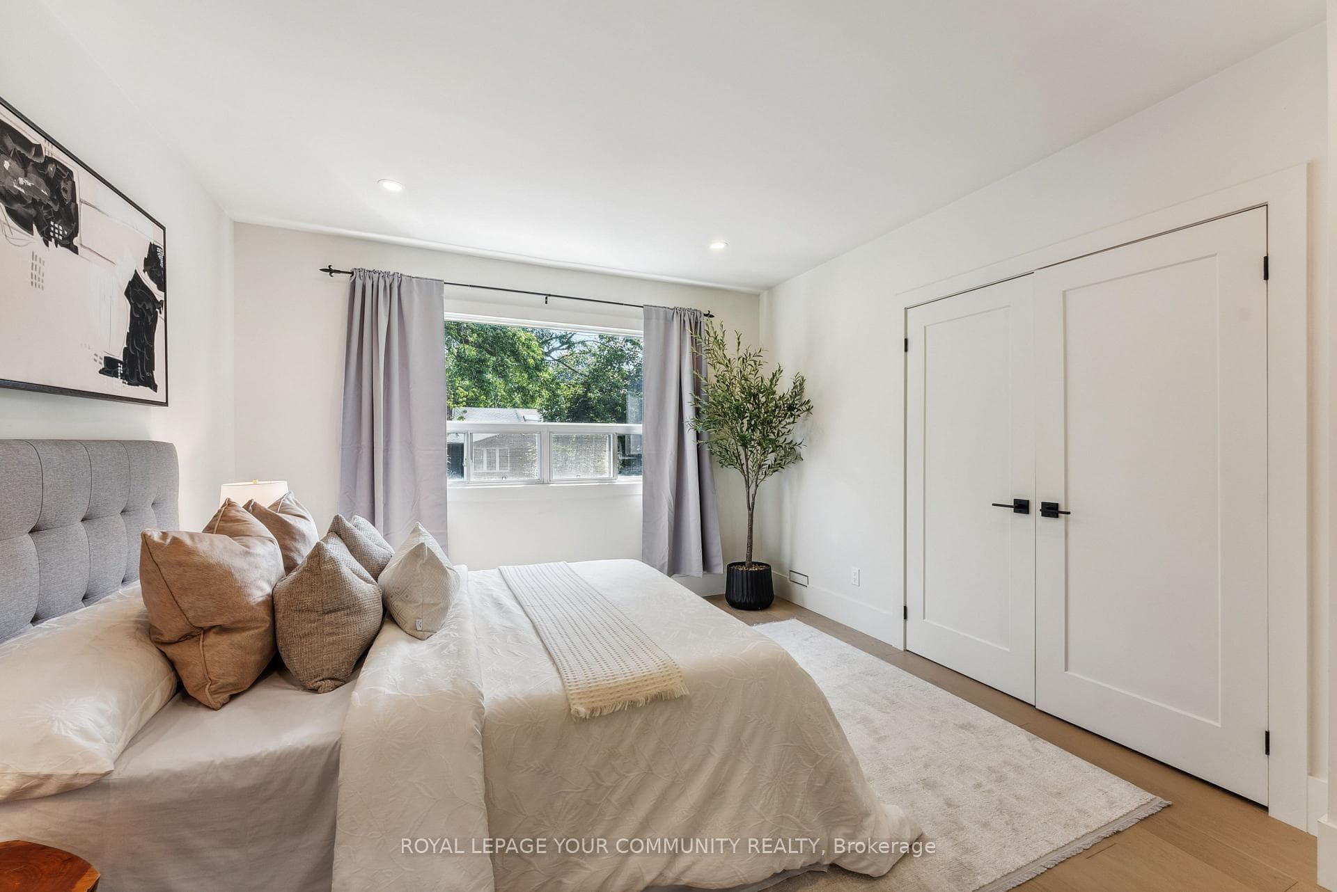 12 Lamb Avenue photo 19