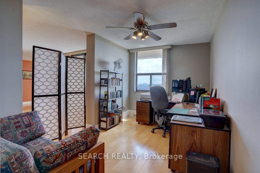 90 Ling Road Unit PH302 photo 18