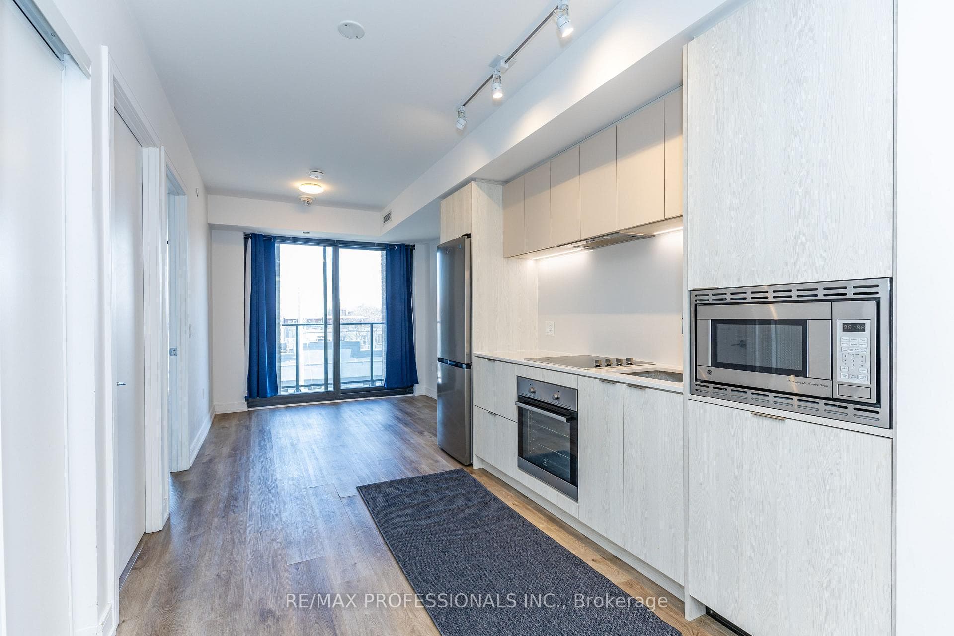 1 Jarvis Street Unit 430 photo 18