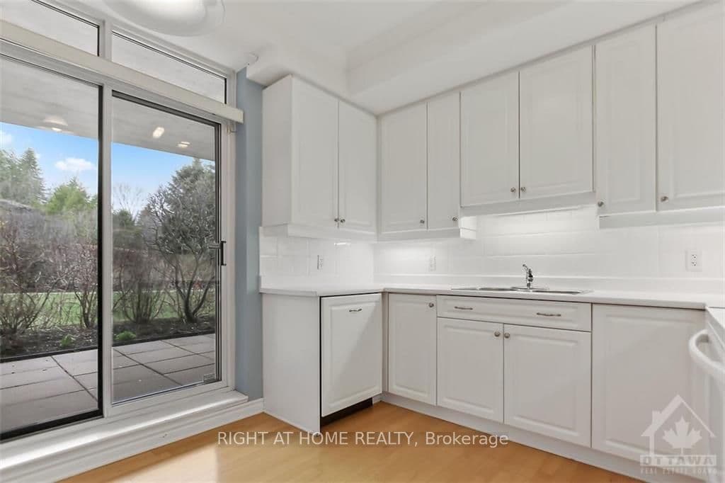 136 DARLINGTON Unit 207 photo 12