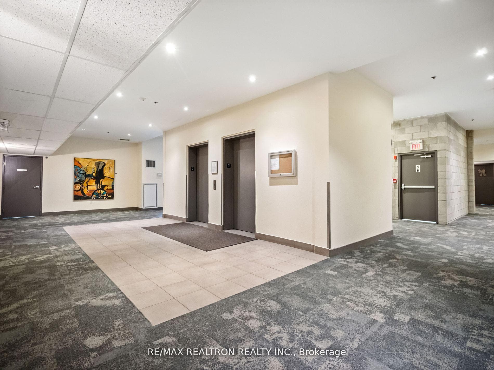 1100 Lansdowne Avenue Unit 303 photo 28