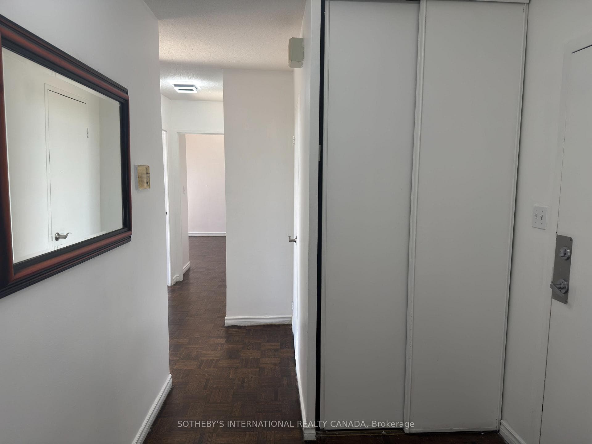 60 Pavane Linkway Way Unit 706 photo 5