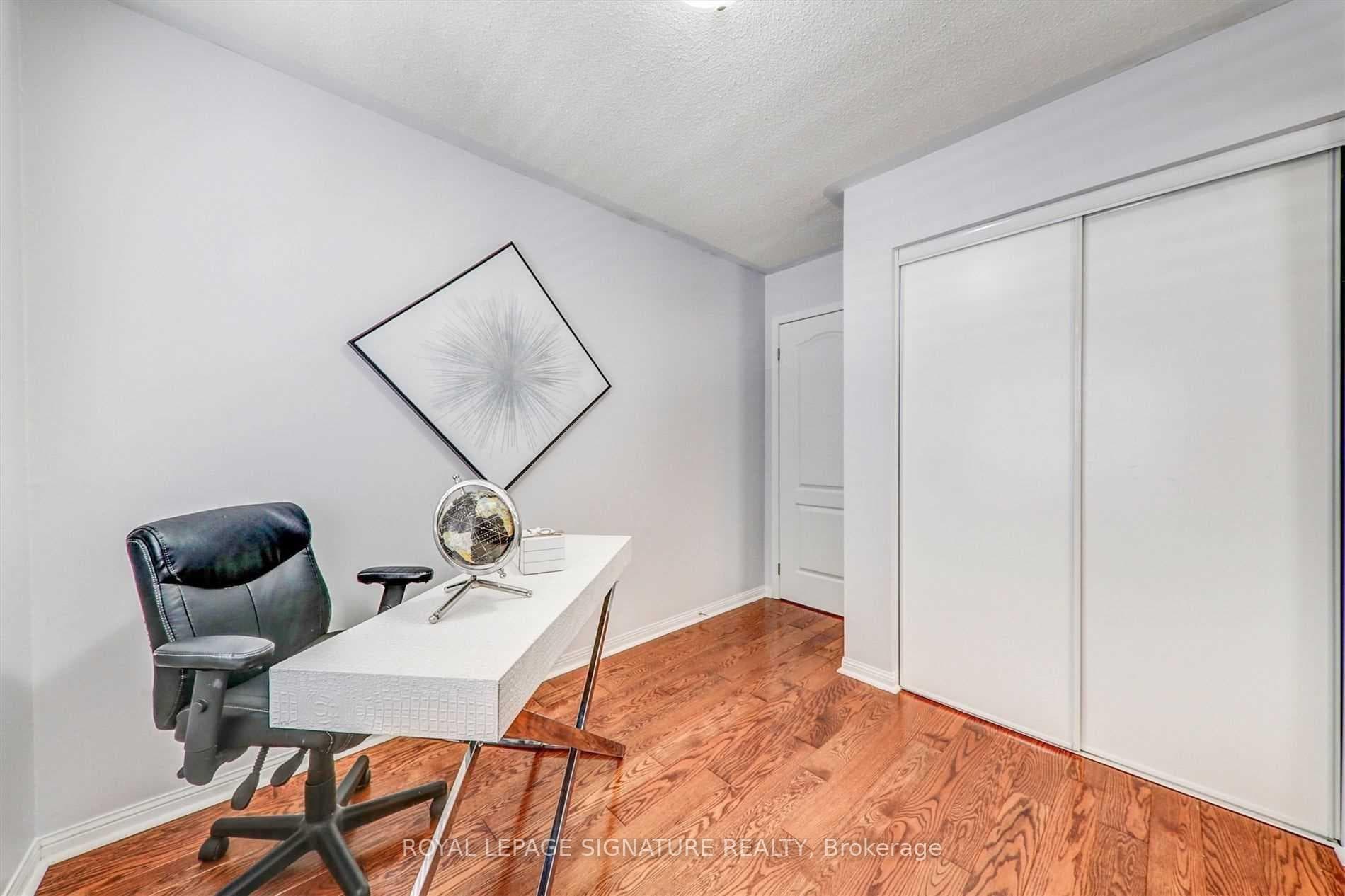 220 Rouge River Drive photo 32