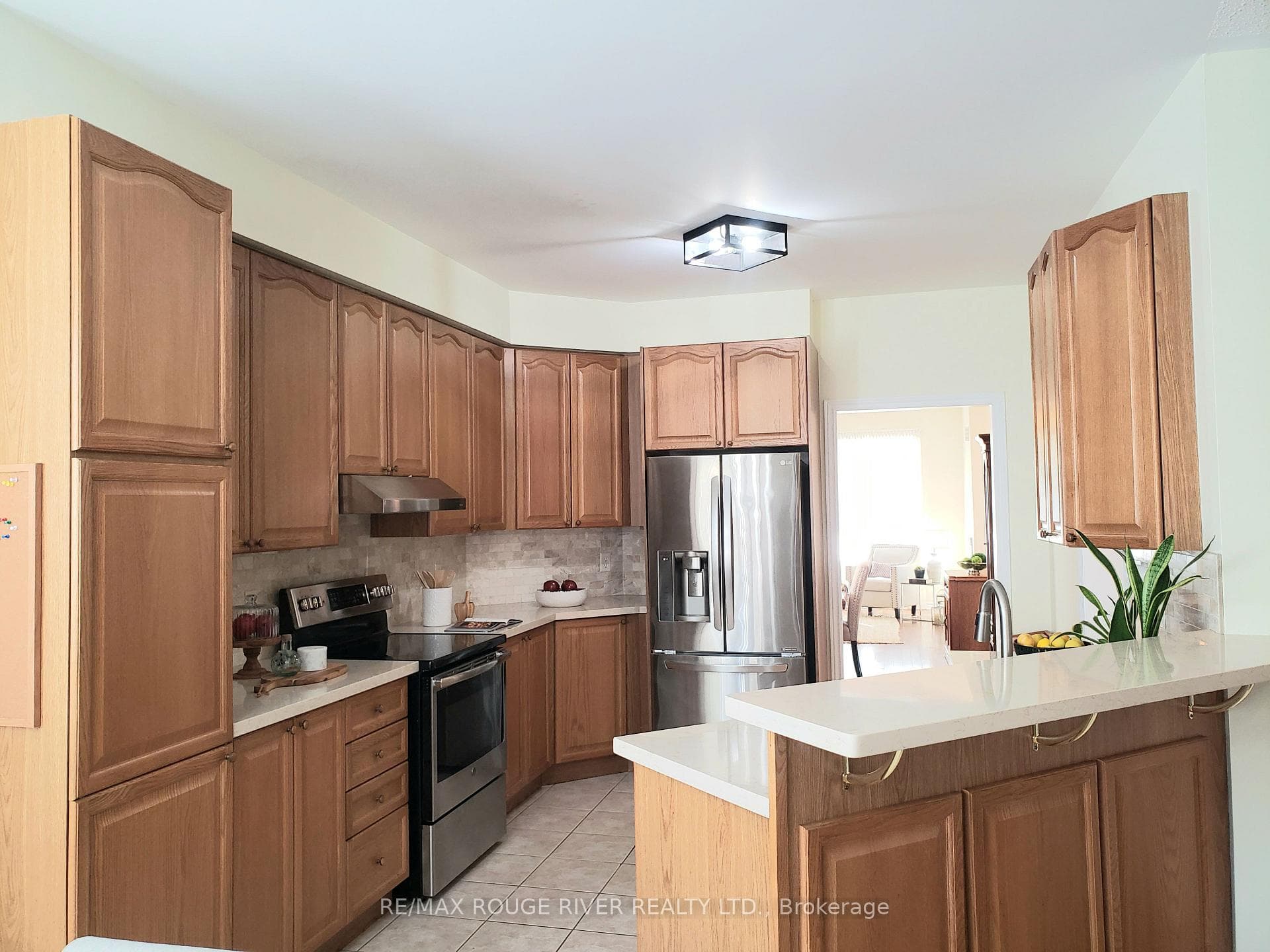 47 Hawstead Crescent photo 7