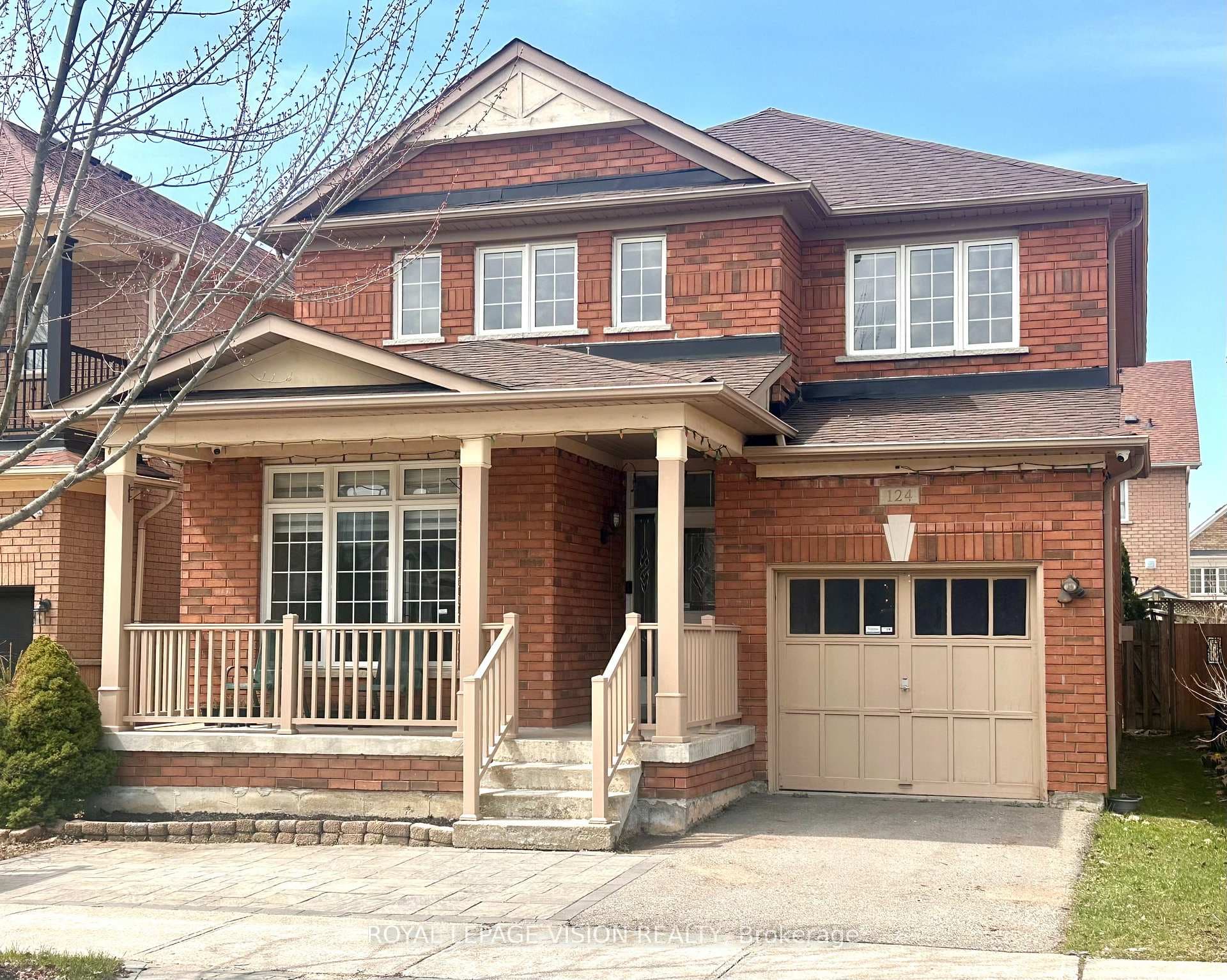 124 Alfred Paterson Drive photo 1