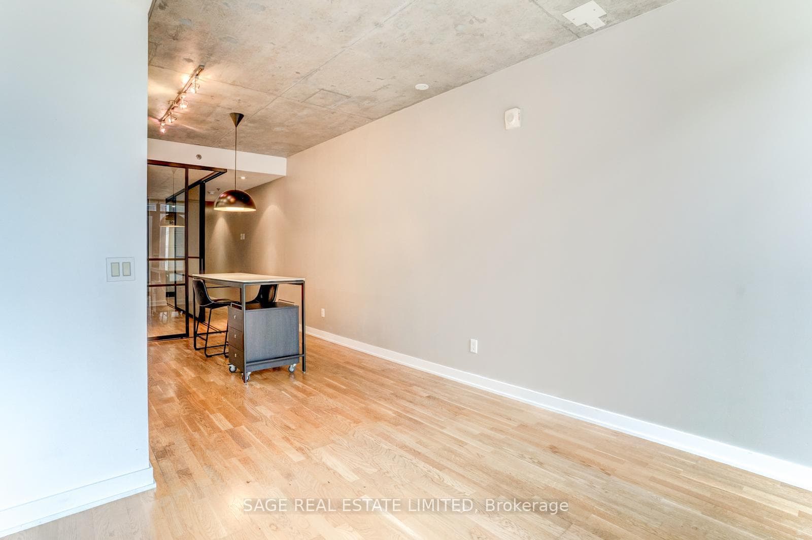 8 Dovercourt Road Unit 321 photo 11