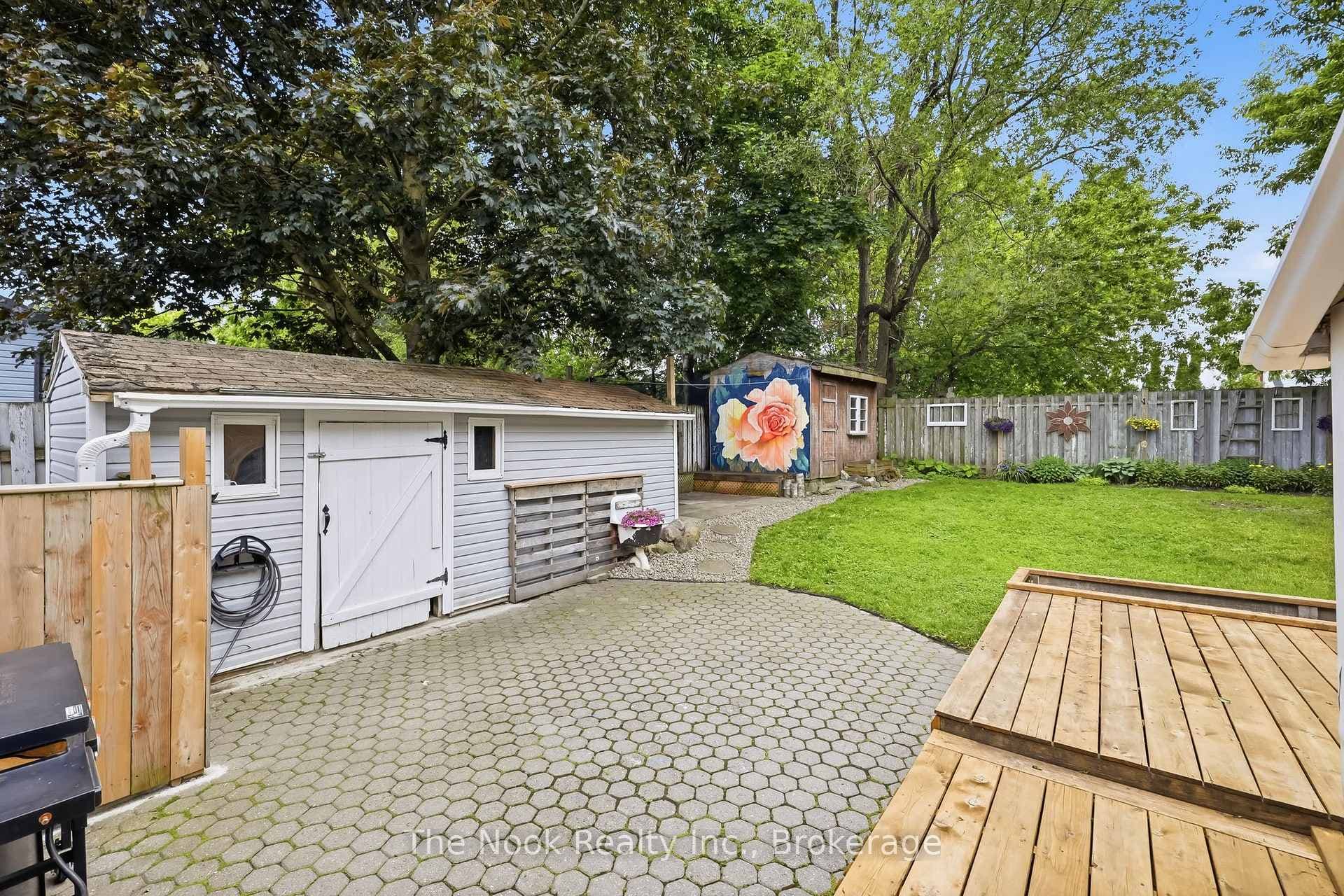 22 Nassau Street photo 38