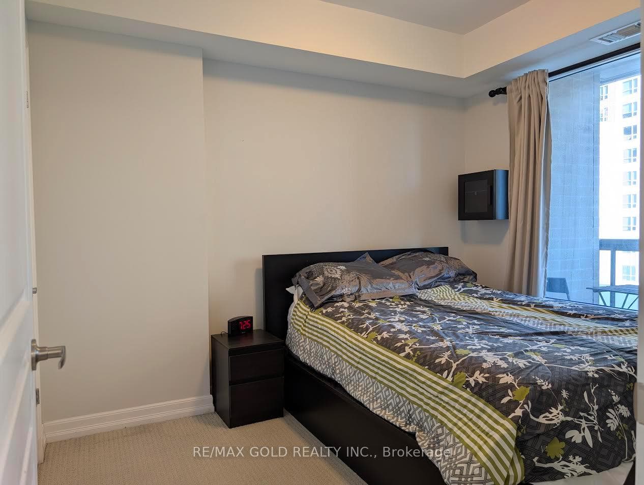 238 Besserer Street Unit 407 photo 9