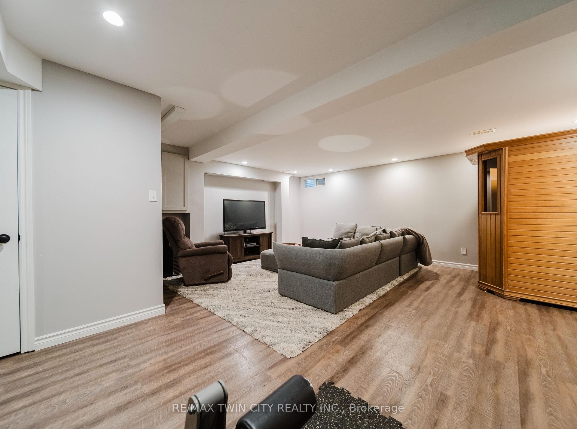 20 Forrest Avenue Unit 13 photo 33