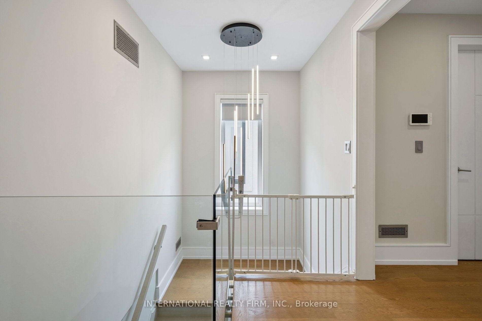 39 Wilmington Avenue photo 15