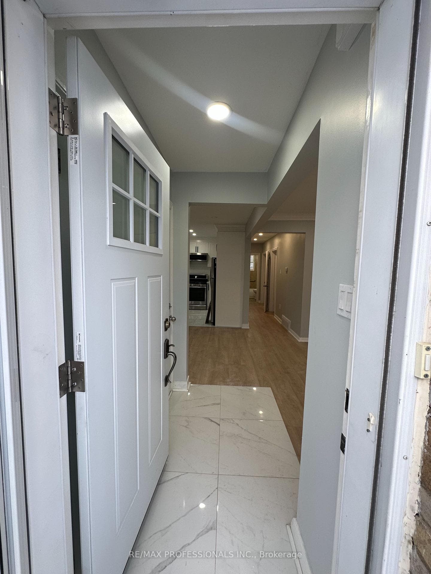 31 Treeview Drive Unit Main Floor photo 2