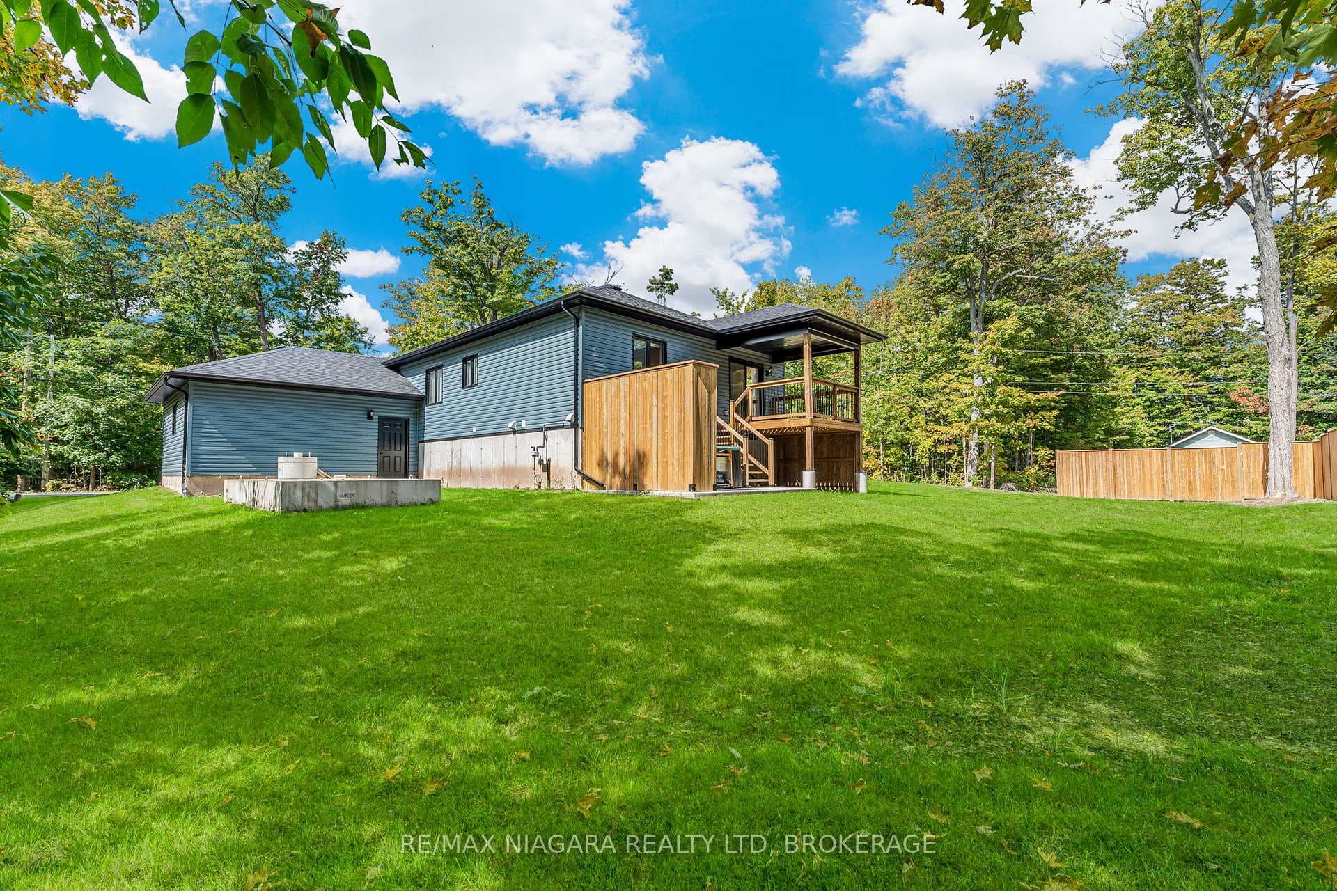 1018 Ridgewood Avenue photo 31