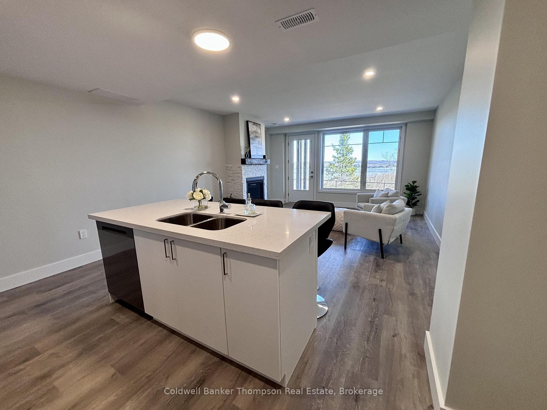 11 Tree Tops Lane Unit 103 photo 7