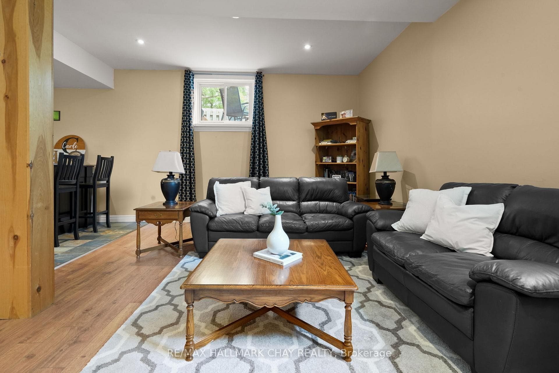 19 Addeson Street photo 22