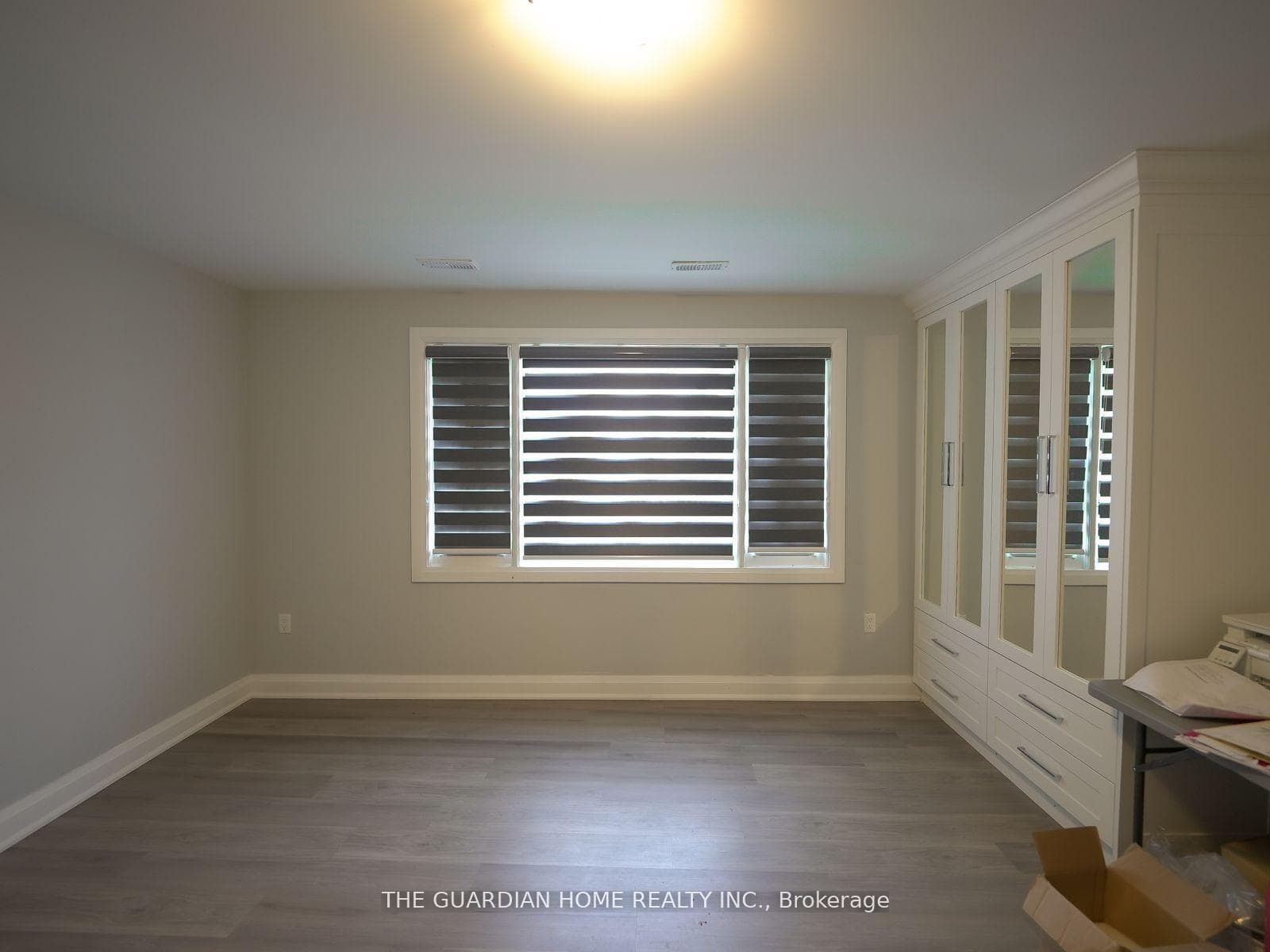2015 Altona Road photo 13