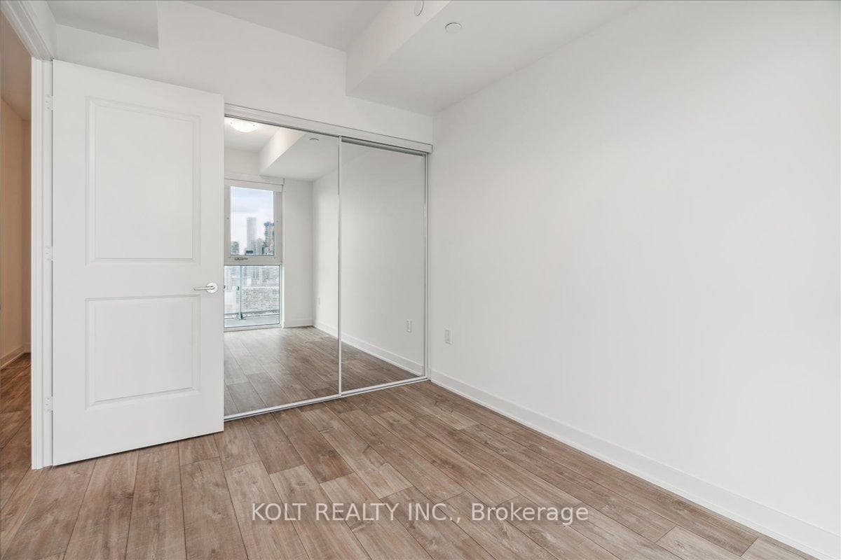 100 Dalhousie Street Unit 3702 photo 28