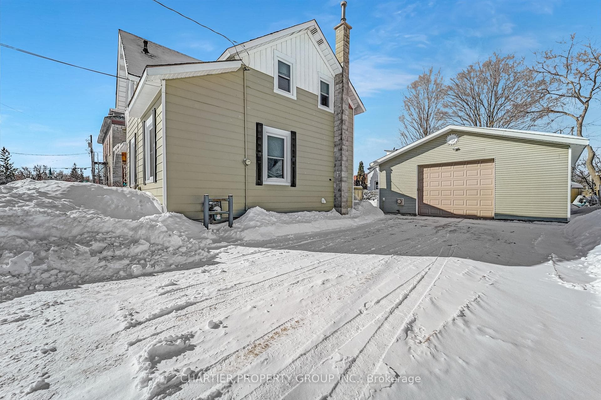 28 Albert Street photo 20