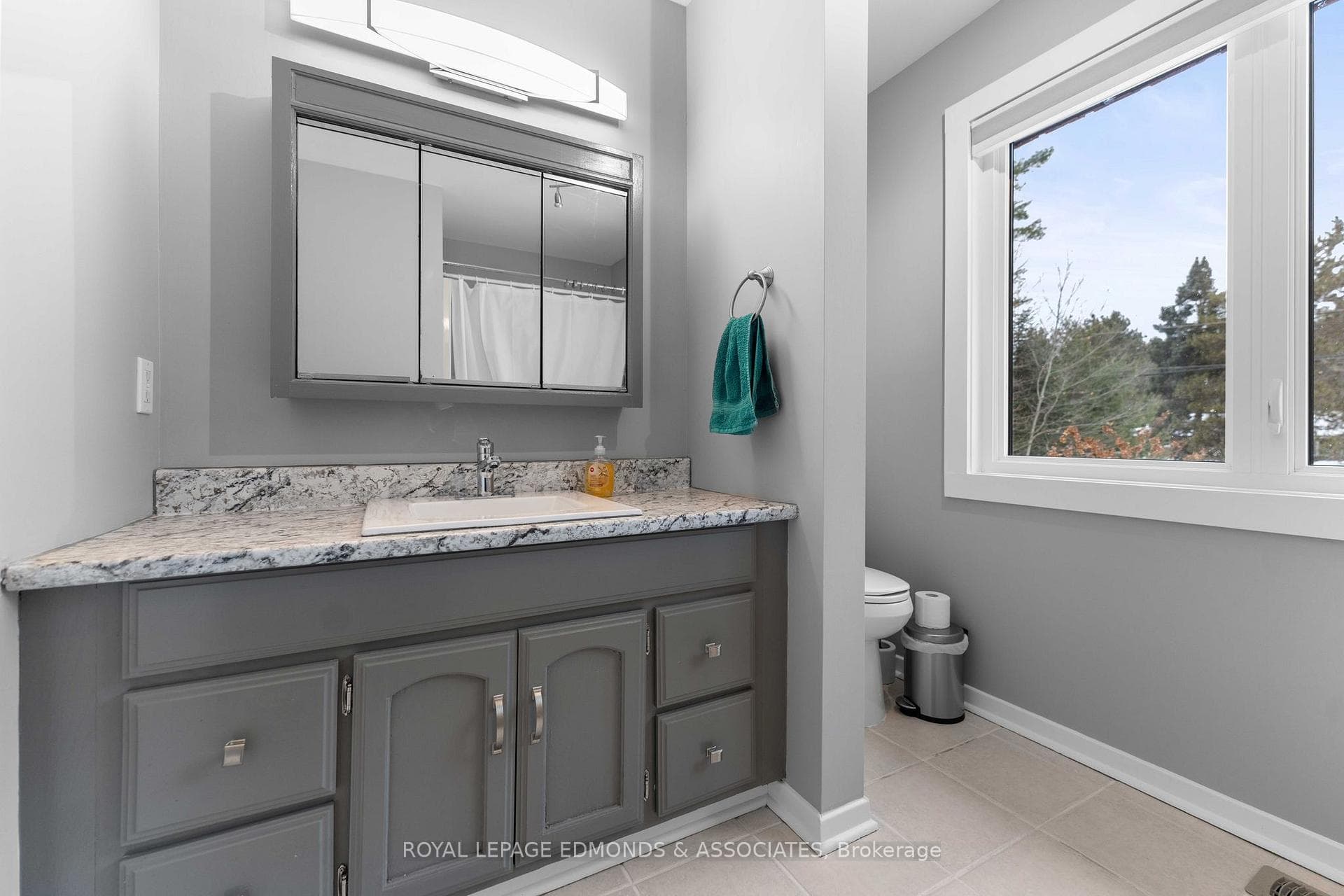 413 Black Bay Road photo 20