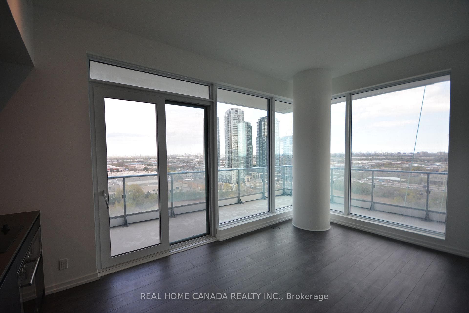 7890 Jane Street Unit 1712 photo 2