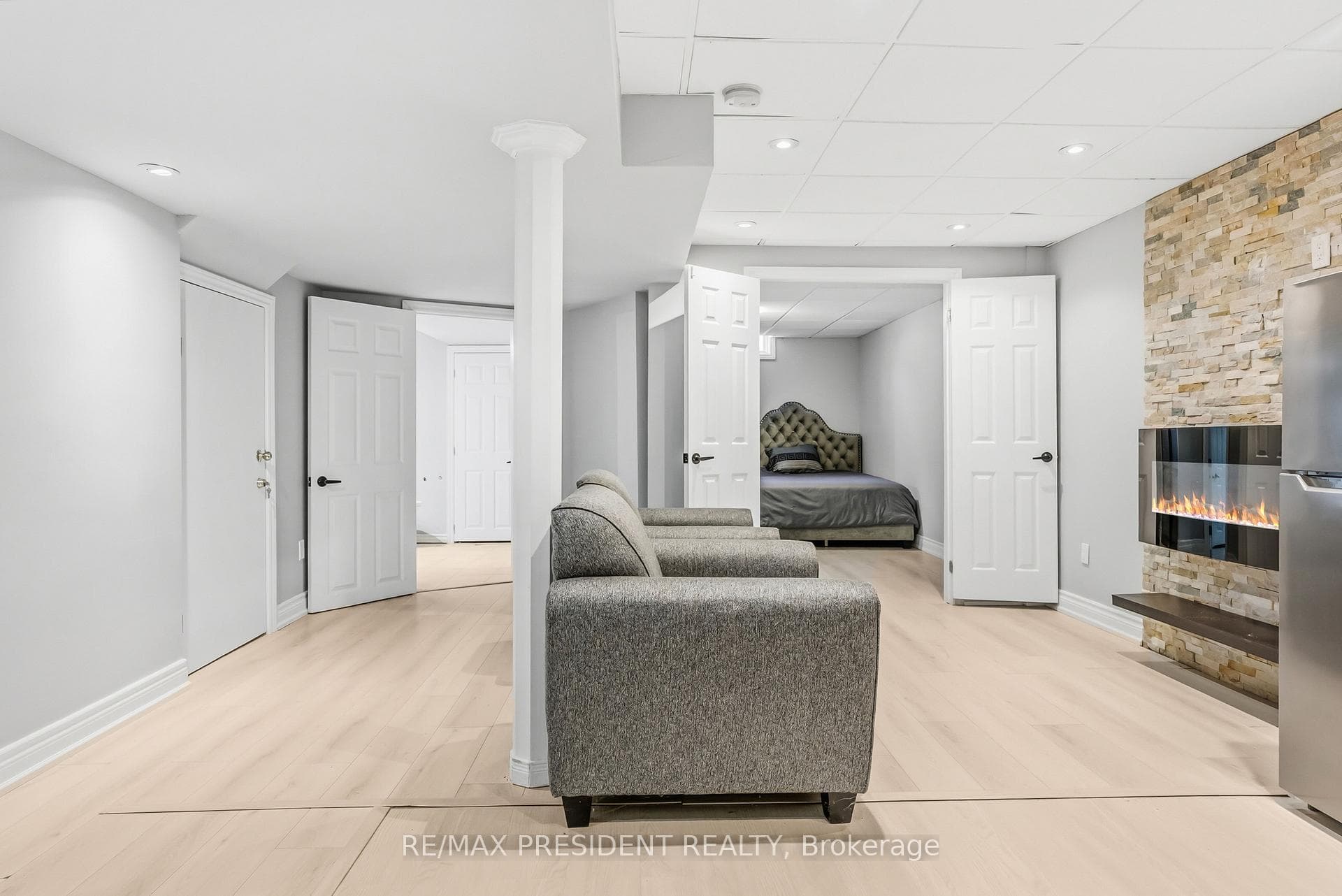 7031 Graydon Court photo 41