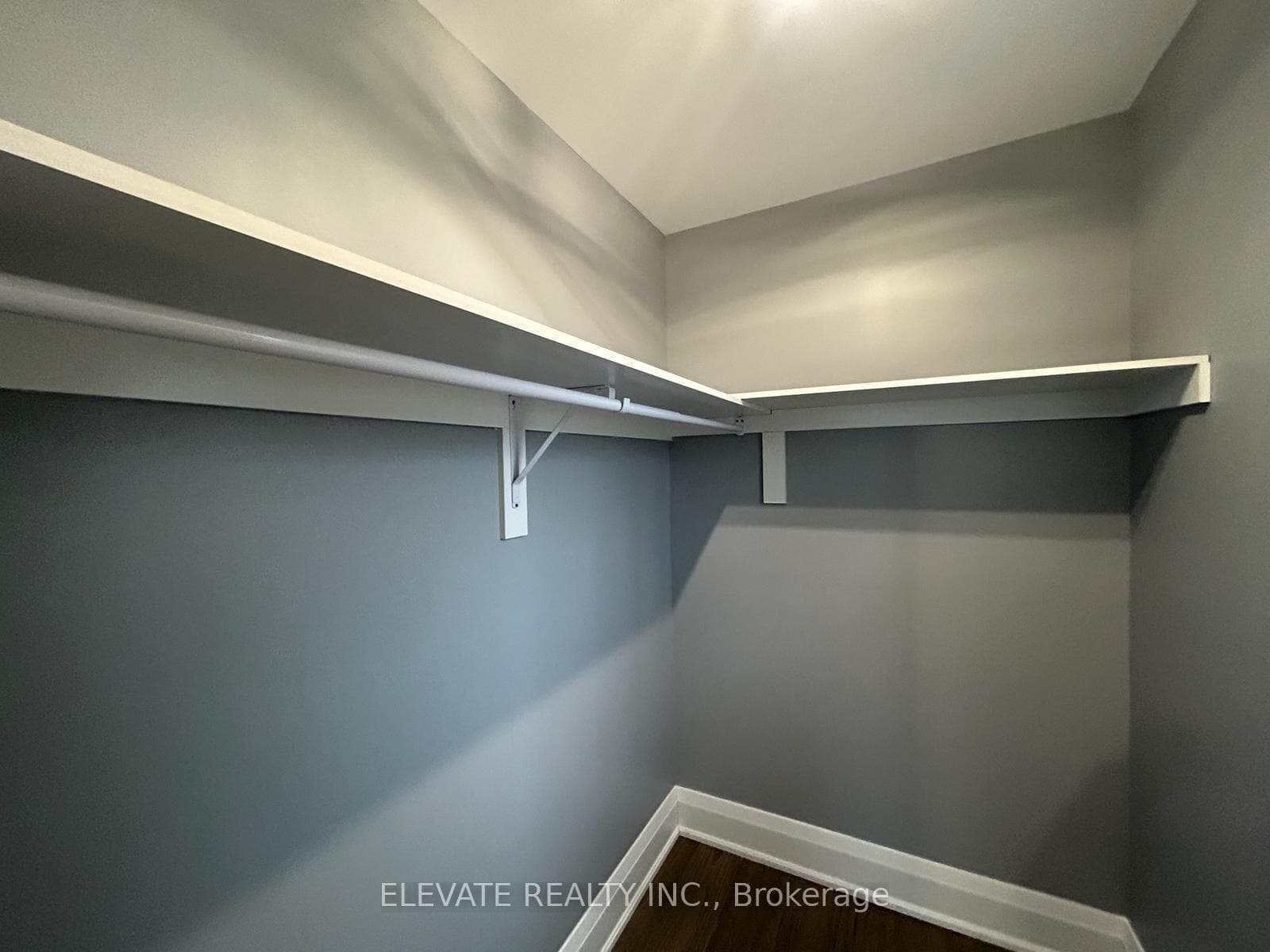 25 Dorval Road Unit Unit 2 photo 15