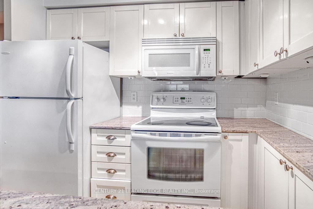763 Bay Street Unit 2109 photo 21
