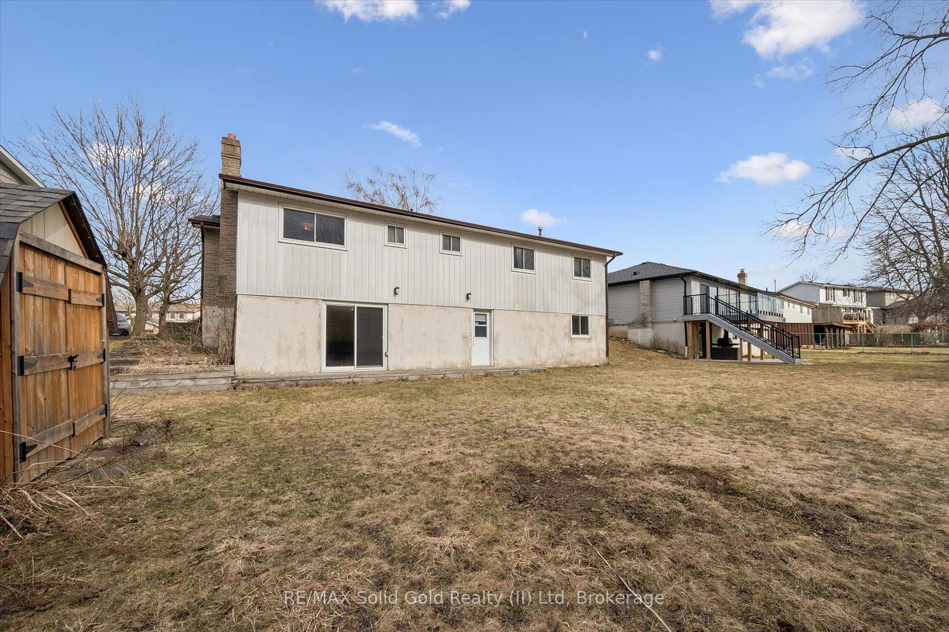 11 Blue Spruce Court photo 33