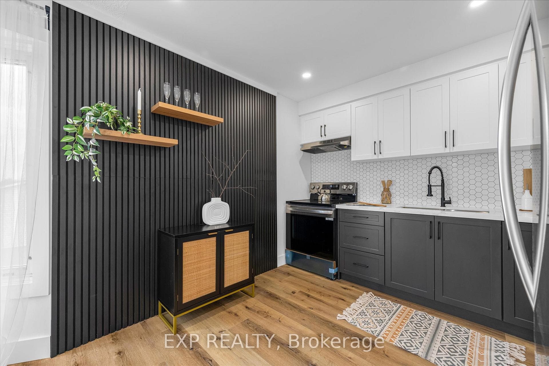 1255 Upper Gage Avenue Unit 10 photo 3