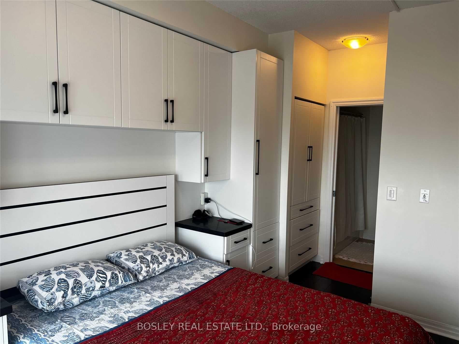 225 Webb Drive Unit 2207 photo 9