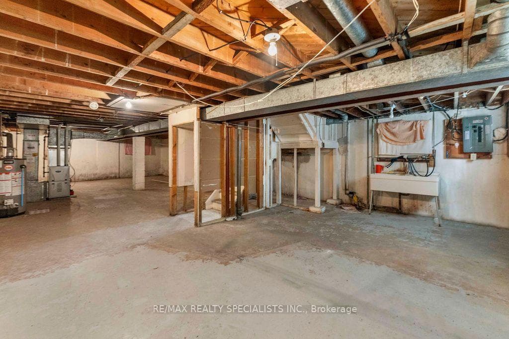 122 Cordella Avenue photo 25