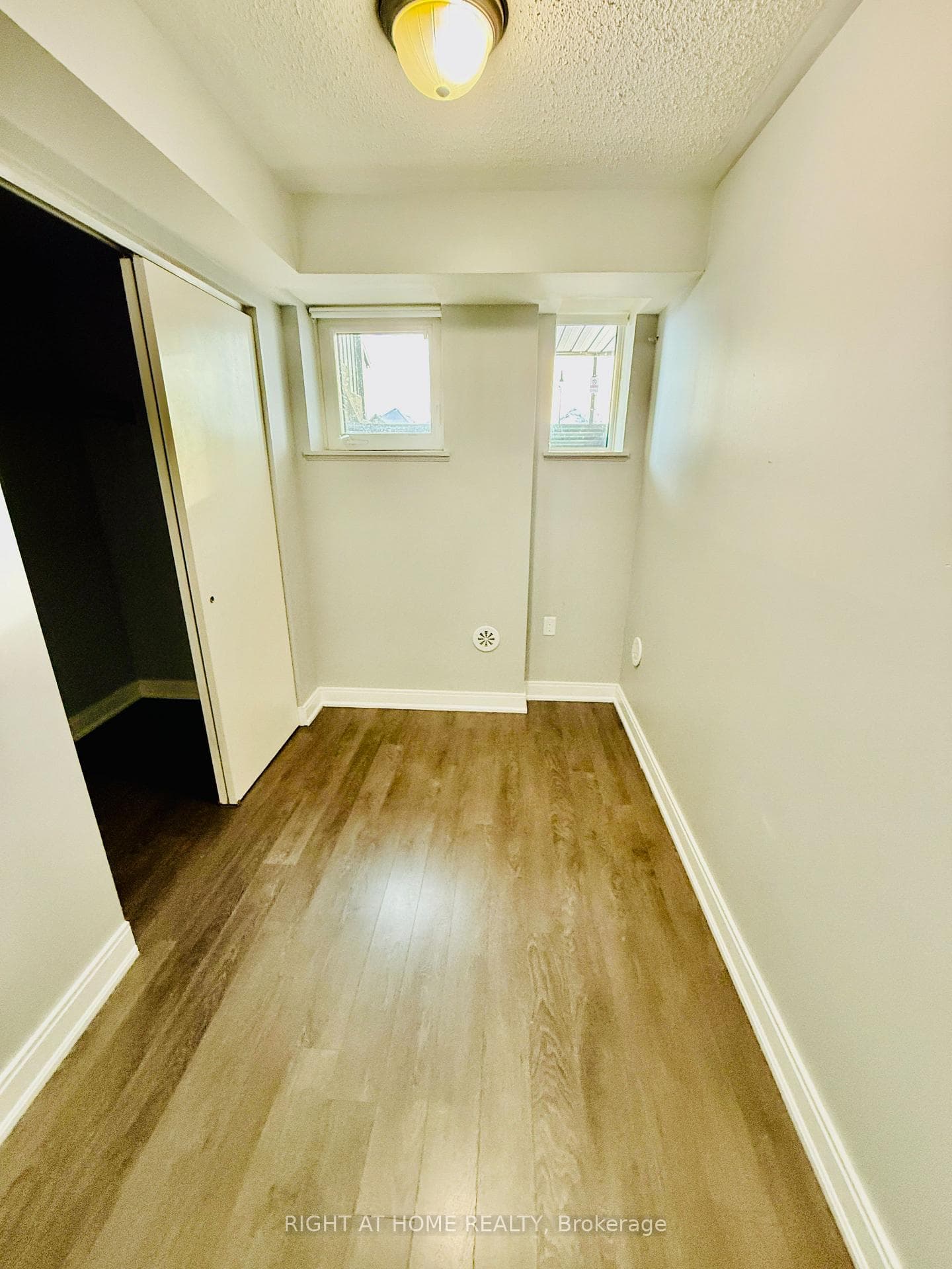 100 Dufay Road Unit 73 photo 12
