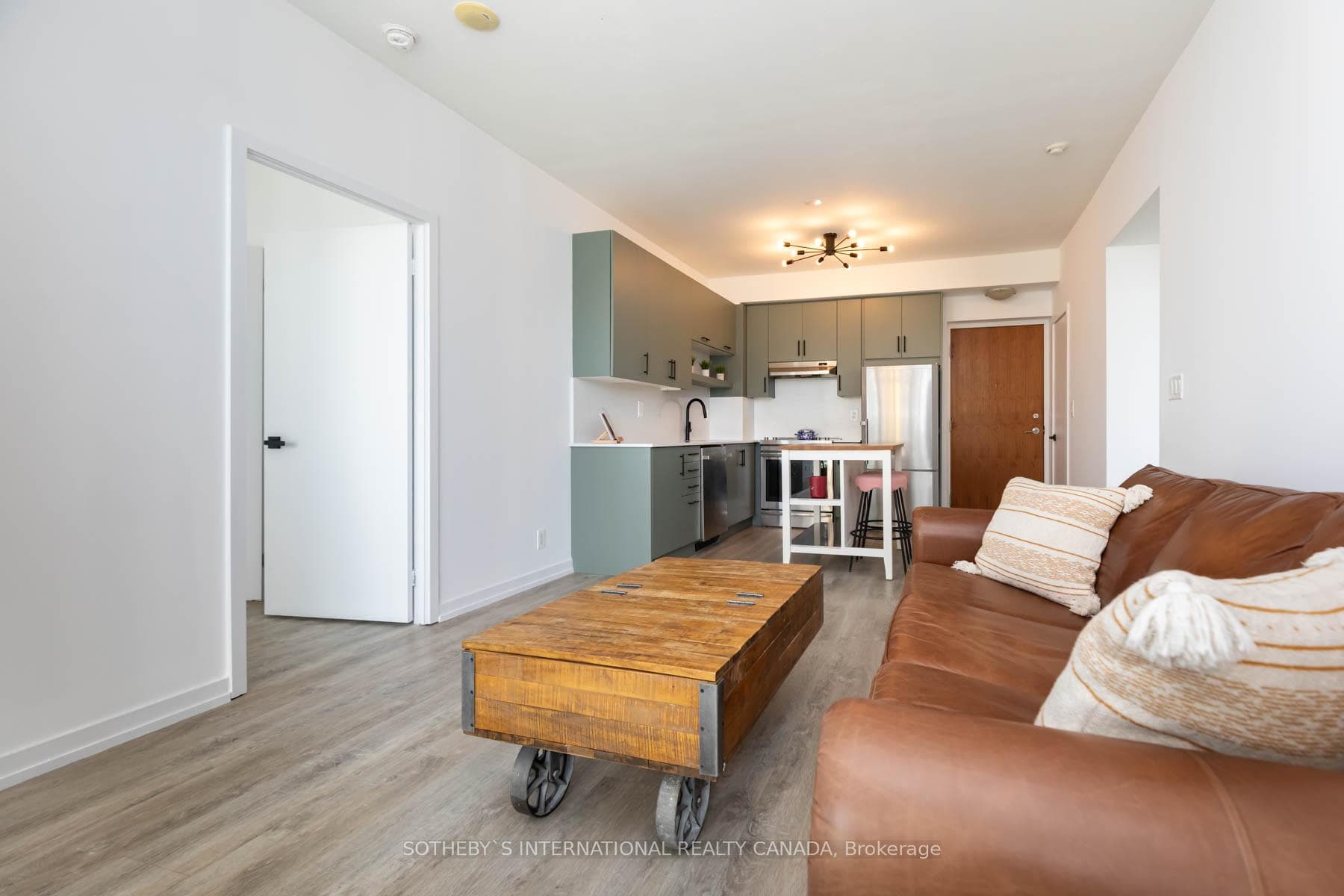 33 Lombard Street Unit 2703 photo 7